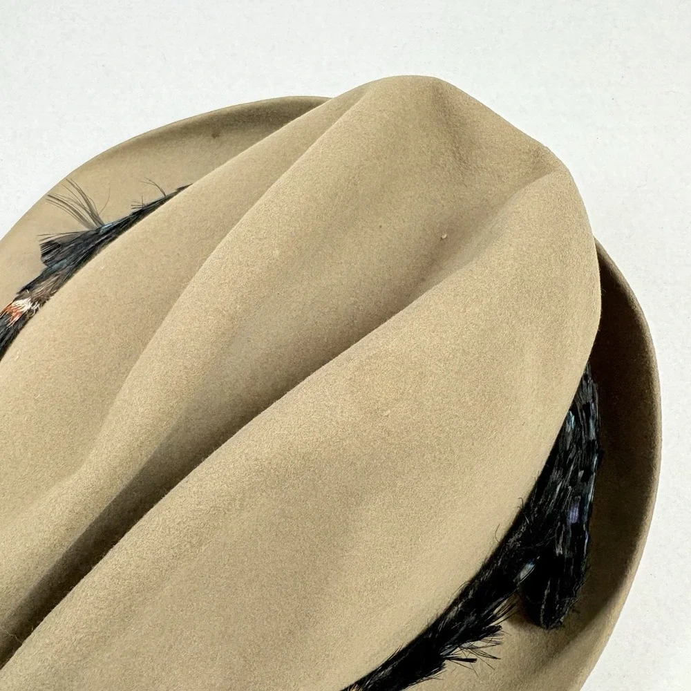 Vintage‎ Knox Jaguar Fedora Hat~ 7-1/8 Beige Feather Wrap Detail Classic